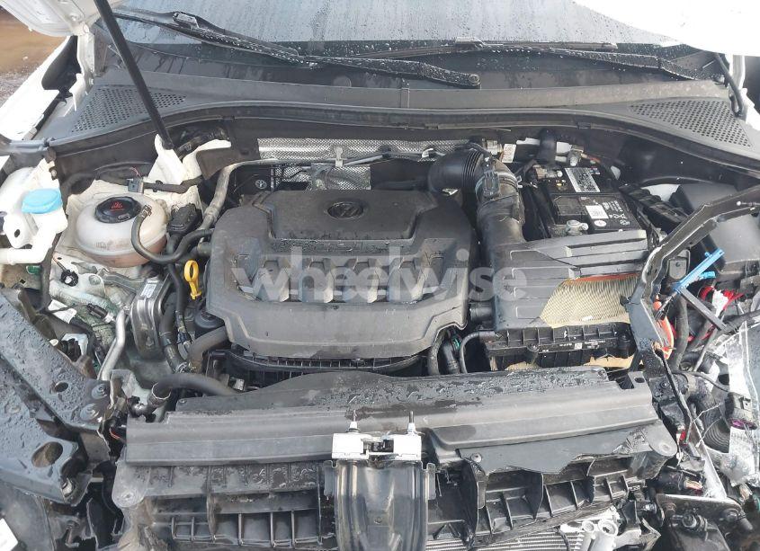 Photo 10 of 2020 Volkswagen Tiguan 2.0T SE/2.0T SE R-LINE BLACK/2.0T SEL (VIN 3VV2B7AX2LM014119)