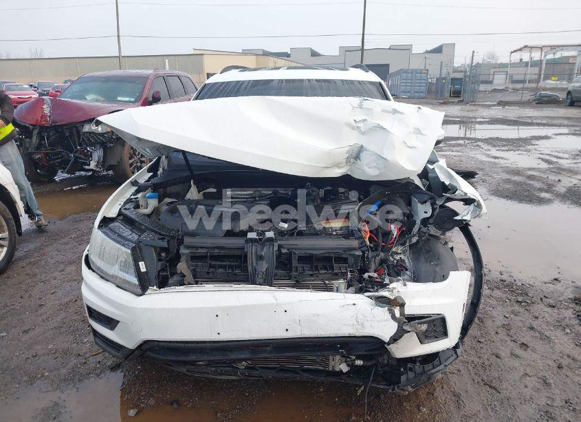 Photo 12 of 2020 Volkswagen Tiguan 2.0T SE/2.0T SE R-LINE BLACK/2.0T SEL (VIN 3VV2B7AX2LM014119)