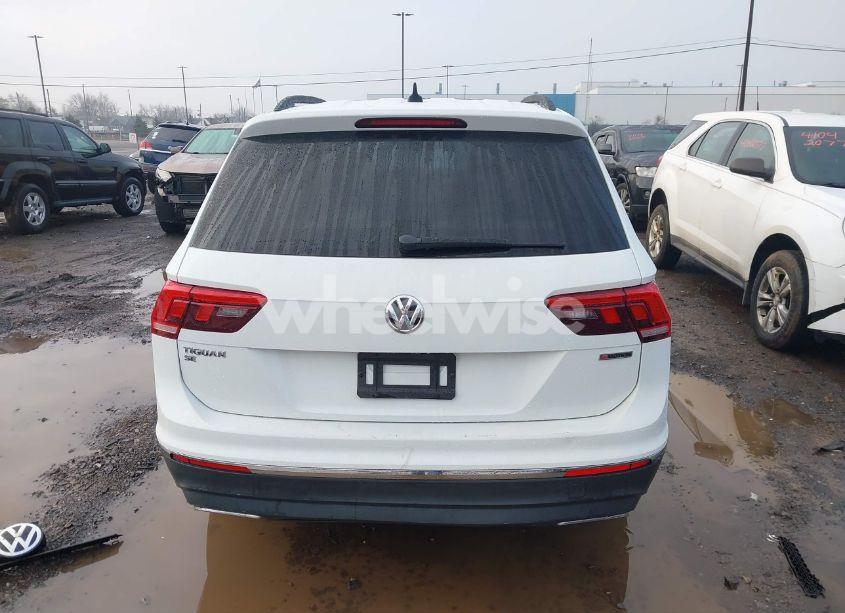 Photo 16 of 2020 Volkswagen Tiguan 2.0T SE/2.0T SE R-LINE BLACK/2.0T SEL (VIN 3VV2B7AX2LM014119)