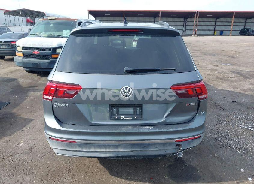 Photo 16 of 2020 Volkswagen Tiguan 2.0T SE/2.0T SE R-LINE BLACK/2.0T SEL (VIN 3VV2B7AX2LM030790)