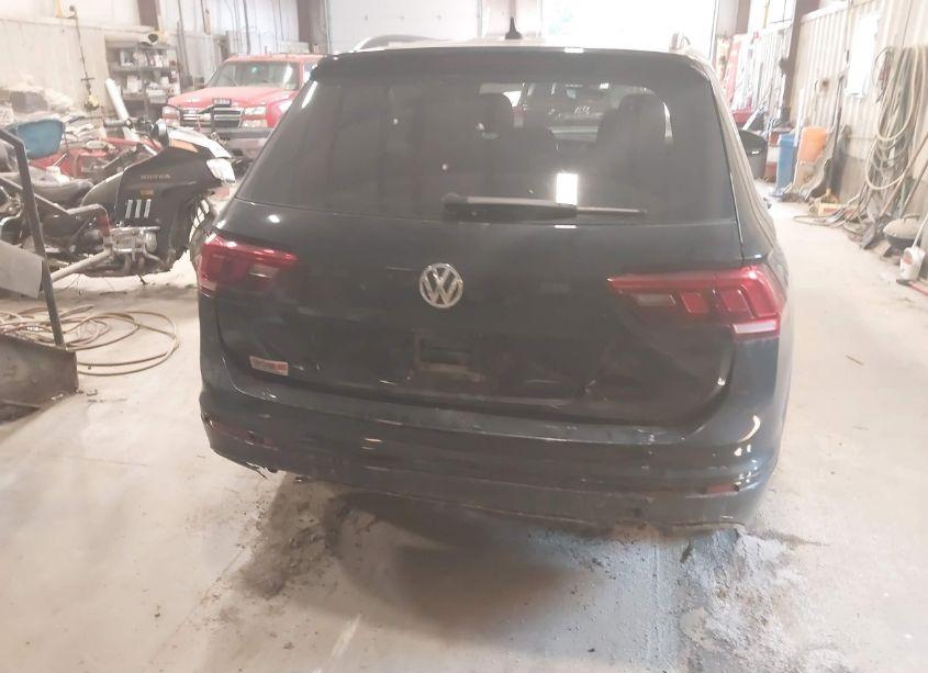 Photo 16 of 2020 Volkswagen Tiguan 2.0T SE/2.0T SE R-LINE BLACK/2.0T SEL (VIN 3VV2B7AX2LM117623)