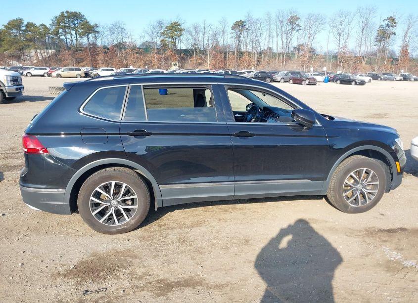 Photo 13 of 2021 Volkswagen Tiguan 2.0T SE/2.0T SE R-LINE BLACK/2.0T SEL (VIN 3VV2B7AX2MM012212)