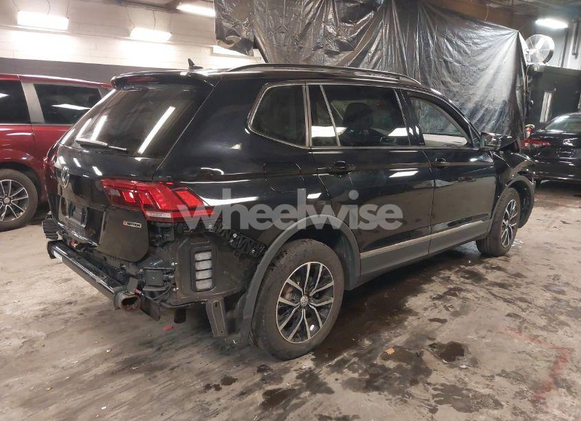 Photo 4 of 2021 Volkswagen Tiguan 2.0T SE/2.0T SE R-LINE BLACK/2.0T SEL (VIN 3VV2B7AX2MM015496)