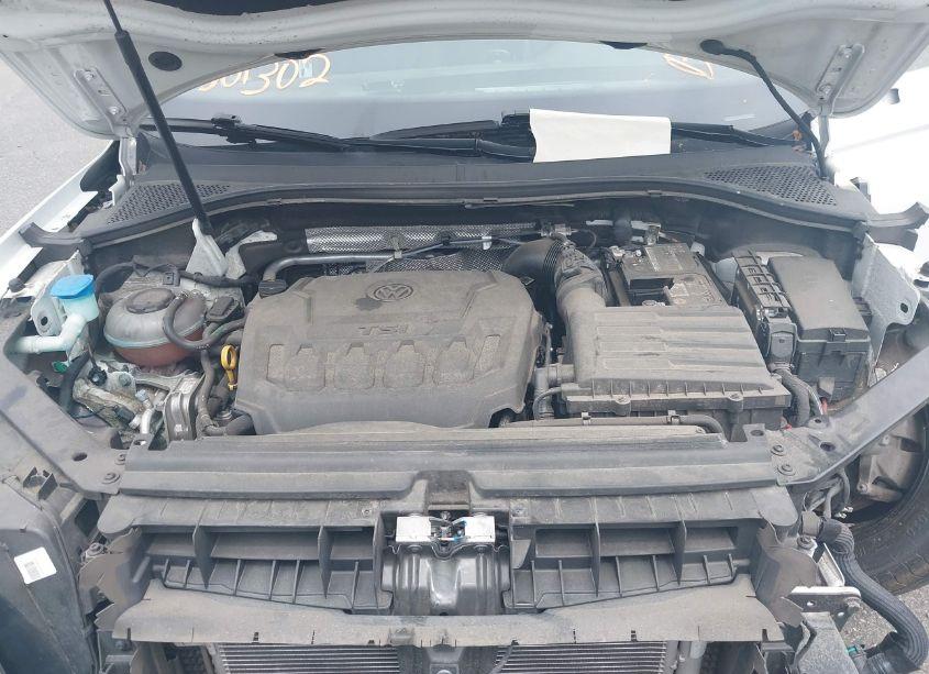 Photo 10 of 2021 Volkswagen Tiguan 2.0T SE/2.0T SE R-LINE BLACK/2.0T SEL (VIN 3VV2B7AX2MM064052)
