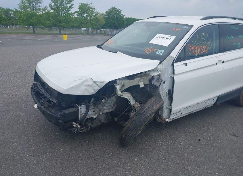 Photo 6 of 2021 Volkswagen Tiguan 2.0T SE/2.0T SE R-LINE BLACK/2.0T SEL (VIN 3VV2B7AX2MM064052)