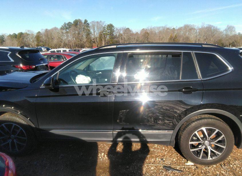 Photo 14 of 2021 Volkswagen Tiguan 2.0T SE/2.0T SE R-LINE BLACK/2.0T SEL (VIN 3VV2B7AX2MM078856)
