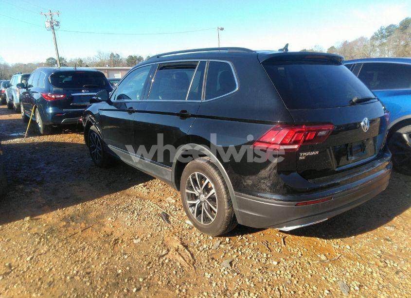 Photo 3 of 2021 Volkswagen Tiguan 2.0T SE/2.0T SE R-LINE BLACK/2.0T SEL (VIN 3VV2B7AX2MM078856)
