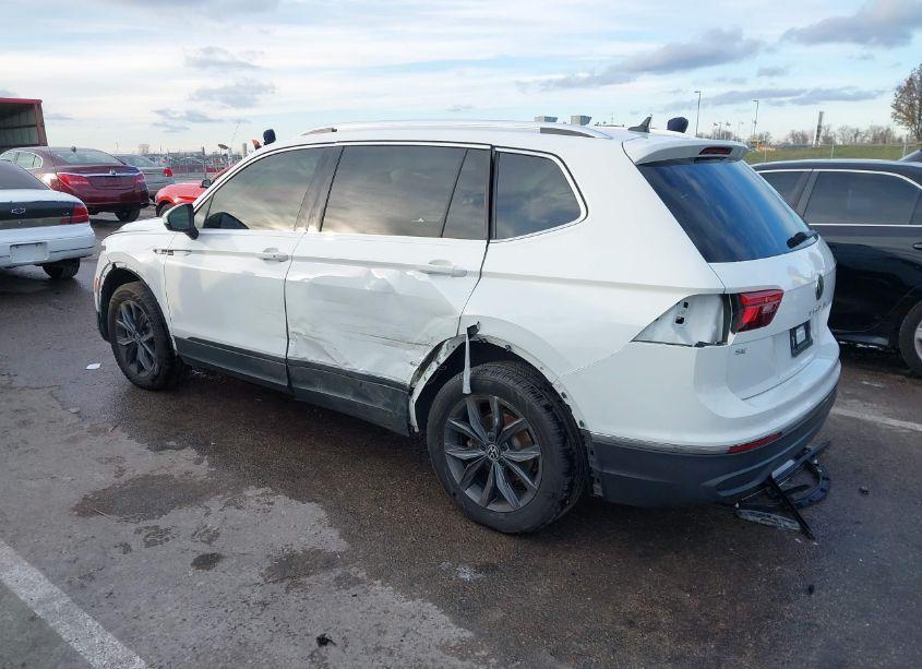 Photo 3 of 2022 Volkswagen Tiguan 2.0T SE (VIN 3VV2B7AX2NM123540)