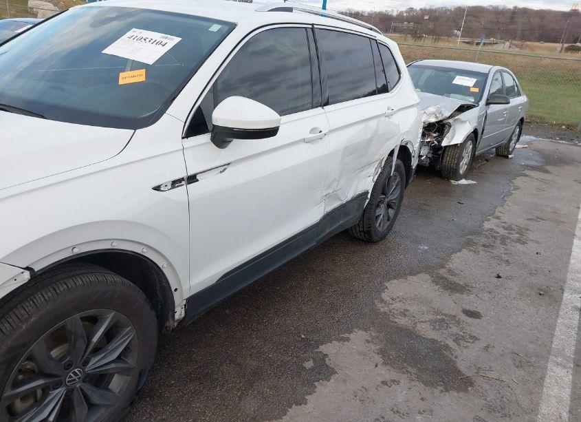 Photo 6 of 2022 Volkswagen Tiguan 2.0T SE (VIN 3VV2B7AX2NM123540)