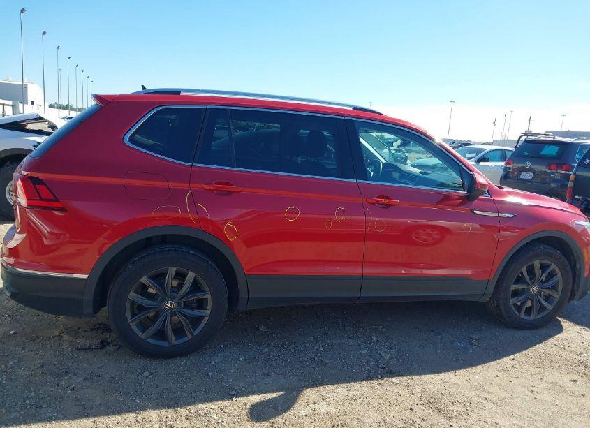 Photo 13 of 2022 Volkswagen Tiguan 2.0T SE (VIN 3VV2B7AX2NM168798)