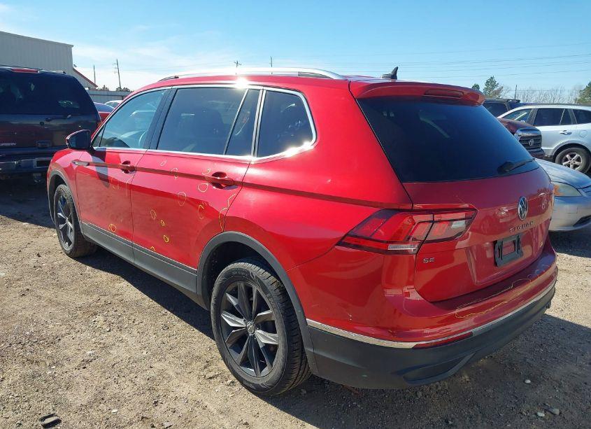 Photo 3 of 2022 Volkswagen Tiguan 2.0T SE (VIN 3VV2B7AX2NM168798)