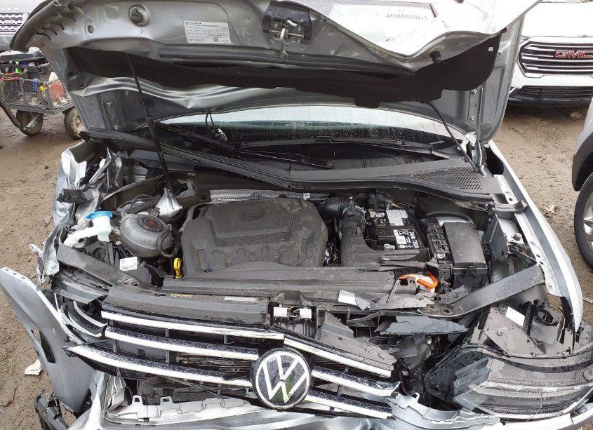 Photo 10 of 2024 Volkswagen Tiguan 2.0T SE/WOLFSBURG EDITION (VIN 3VV2B7AX2RM006305)