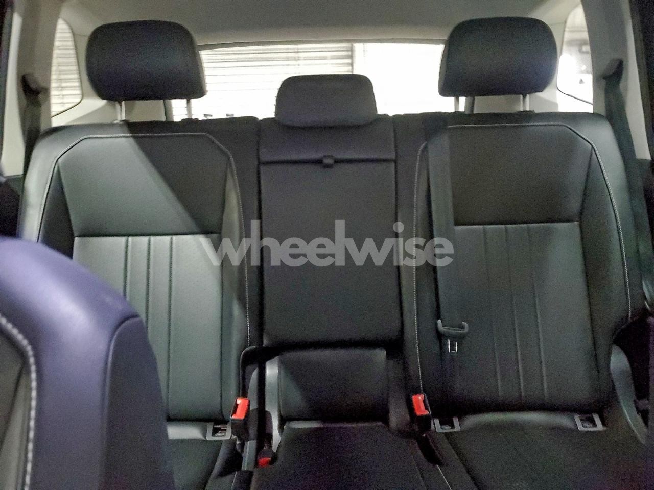 Photo 10 of 2024 VOLKSWAGEN TIGUAN SE (VIN 3VV2B7AX2RM045282)