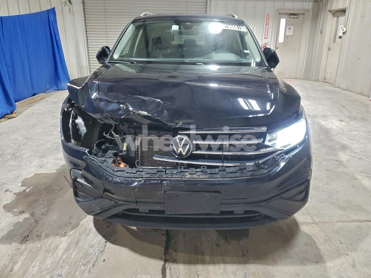 Photo 5 of 2024 VOLKSWAGEN TIGUAN SE (VIN 3VV2B7AX2RM045282)