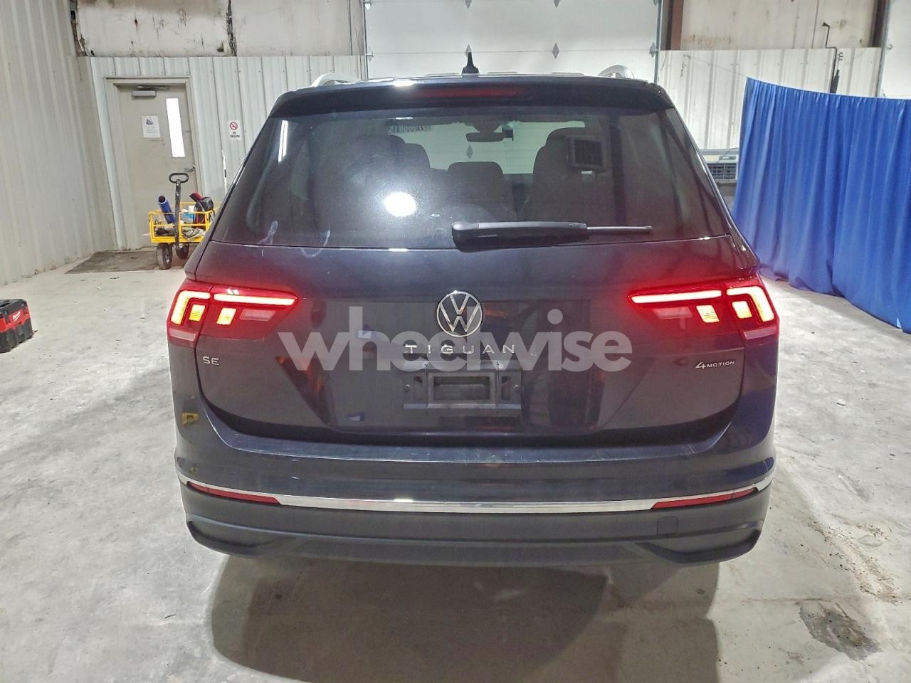 Photo 6 of 2024 VOLKSWAGEN TIGUAN SE (VIN 3VV2B7AX2RM045282)