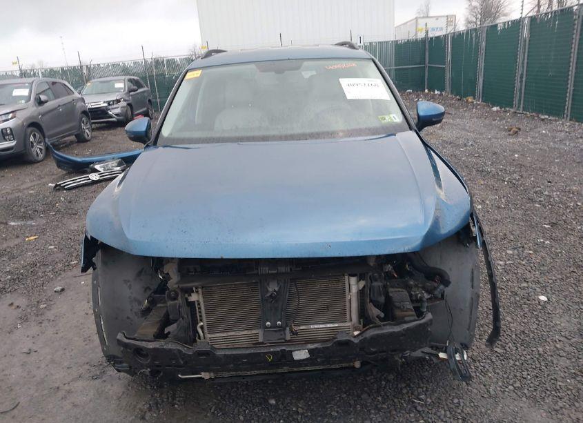 Photo 13 of 2018 Volkswagen Tiguan 2.0T SE/2.0T SEL (VIN 3VV2B7AX3JM037874)