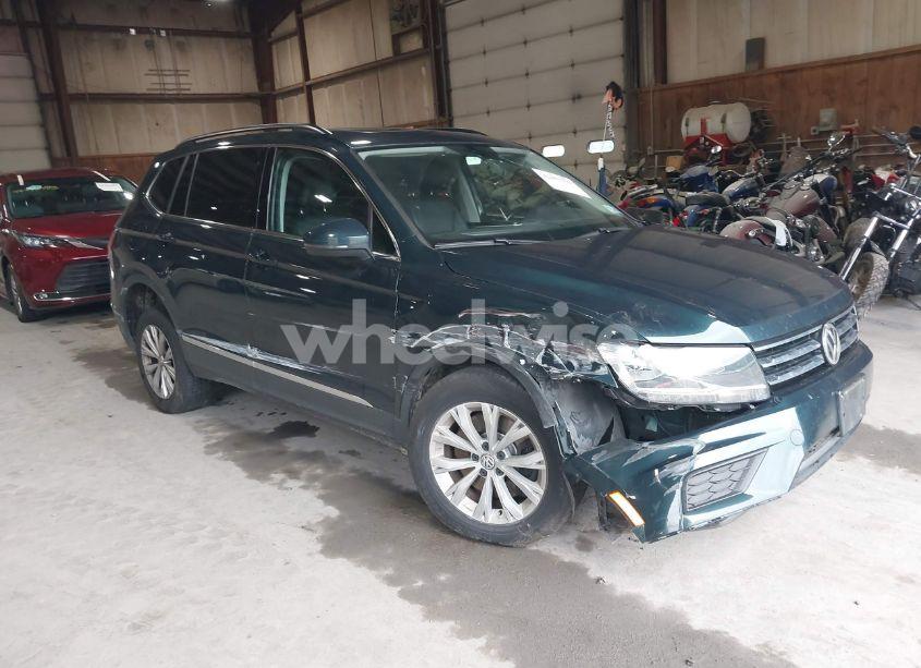 2018 Volkswagen Tiguan 2.0T SE/2.0T SEL (VIN 3VV2B7AX3JM133326) main photo