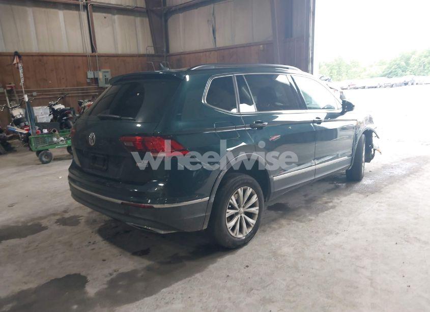 Photo 4 of 2018 Volkswagen Tiguan 2.0T SE/2.0T SEL (VIN 3VV2B7AX3JM133326)