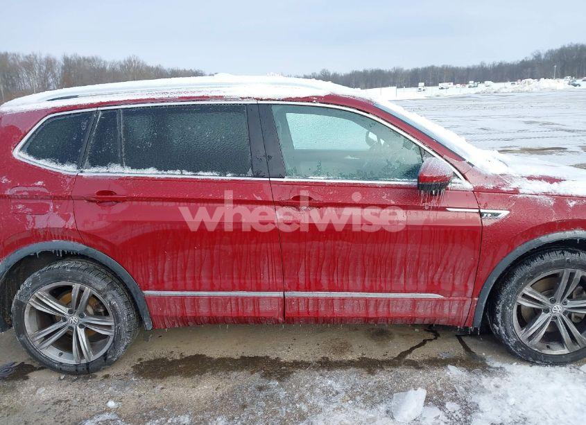 Photo 13 of 2018 Volkswagen Tiguan 2.0T SE/2.0T SEL (VIN 3VV2B7AX3JM148893)