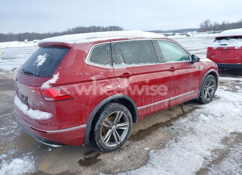 Photo 4 of 2018 Volkswagen Tiguan 2.0T SE/2.0T SEL (VIN 3VV2B7AX3JM148893)