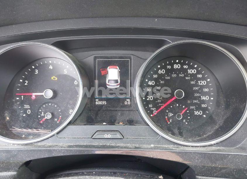 Photo 7 of 2018 Volkswagen Tiguan 2.0T SE/2.0T SEL (VIN 3VV2B7AX3JM148893)