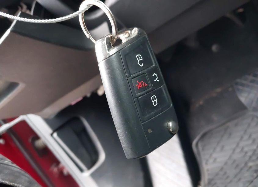 Photo 11 of 2019 Volkswagen Tiguan 2.0T SE/2.0T SEL/2.0T SEL R-LINE/2.0T SEL R-LINE BLACK (VIN 3VV2B7AX3KM156574)