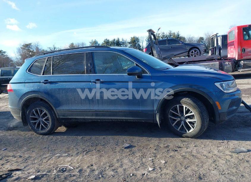 Photo 13 of 2019 Volkswagen Tiguan 2.0T SE/2.0T SEL/2.0T SEL R-LINE/2.0T SEL R-LINE BLACK (VIN 3VV2B7AX3KM170832)