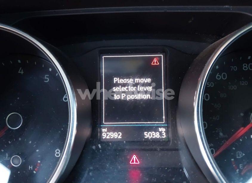 Photo 15 of 2019 Volkswagen Tiguan 2.0T SE/2.0T SEL/2.0T SEL R-LINE/2.0T SEL R-LINE BLACK (VIN 3VV2B7AX3KM170832)