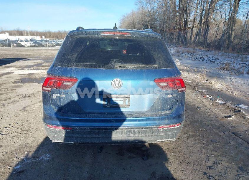 Photo 16 of 2019 Volkswagen Tiguan 2.0T SE/2.0T SEL/2.0T SEL R-LINE/2.0T SEL R-LINE BLACK (VIN 3VV2B7AX3KM170832)