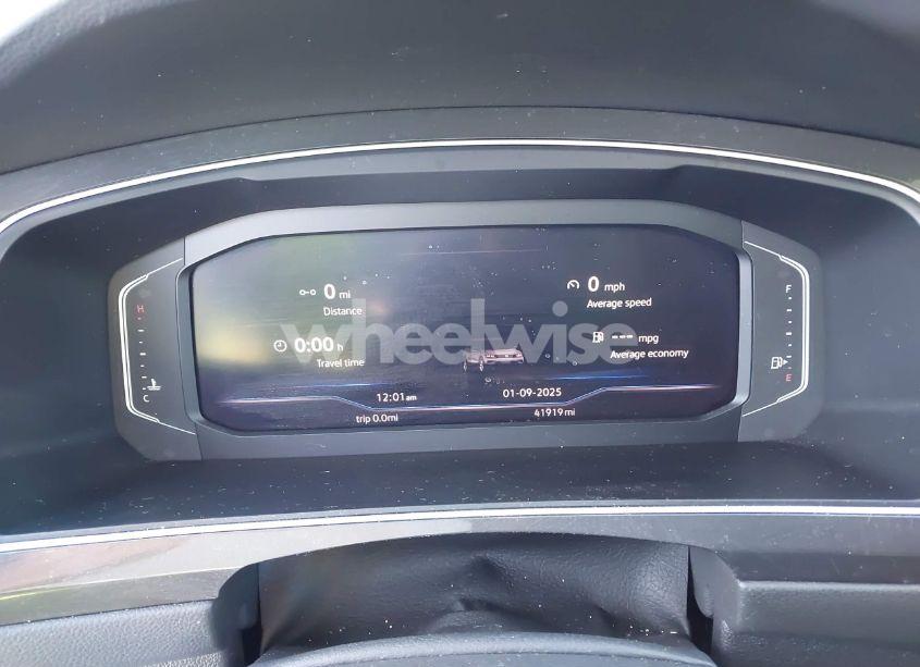 Photo 7 of 2020 Volkswagen Tiguan 2.0T SE/2.0T SE R-LINE BLACK/2.0T SEL (VIN 3VV2B7AX3LM025954)