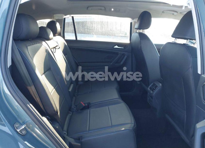 Photo 8 of 2020 Volkswagen Tiguan 2.0T SE/2.0T SE R-LINE BLACK/2.0T SEL (VIN 3VV2B7AX3LM025954)