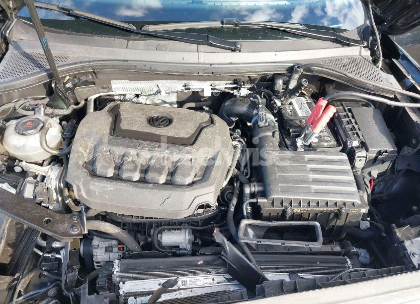 Photo 10 of 2020 Volkswagen Tiguan 2.0T SE/2.0T SE R-LINE BLACK/2.0T SEL (VIN 3VV2B7AX3LM182058)