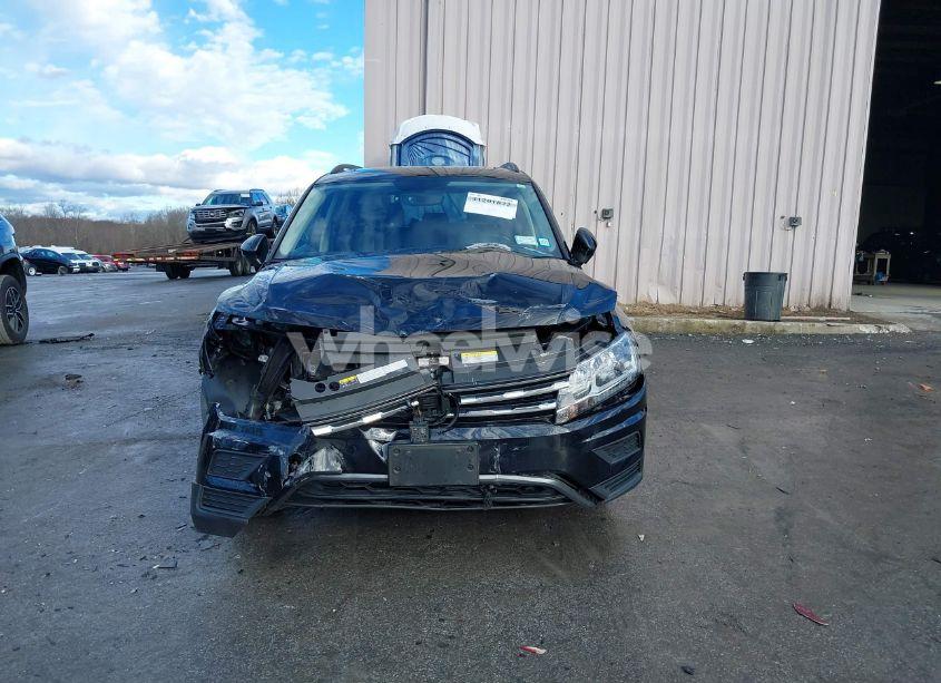 Photo 11 of 2020 Volkswagen Tiguan 2.0T SE/2.0T SE R-LINE BLACK/2.0T SEL (VIN 3VV2B7AX3LM182058)