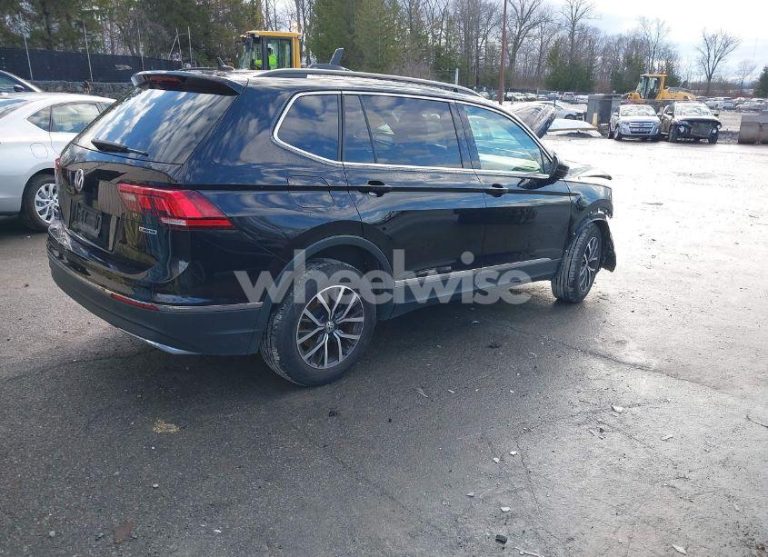 Photo 4 of 2020 Volkswagen Tiguan 2.0T SE/2.0T SE R-LINE BLACK/2.0T SEL (VIN 3VV2B7AX3LM182058)