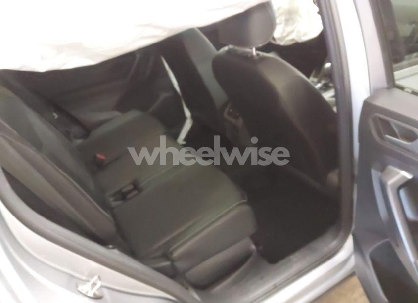 Photo 8 of 2021 Volkswagen Tiguan 2.0T SE/2.0T SE R-LINE BLACK/2.0T SEL (VIN 3VV2B7AX3MM010615)