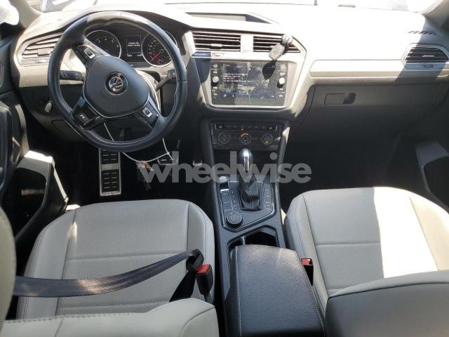 Photo 2 of 2021 VOLKSWAGEN TIGUAN SE (VIN 3VV2B7AX3MM101819)