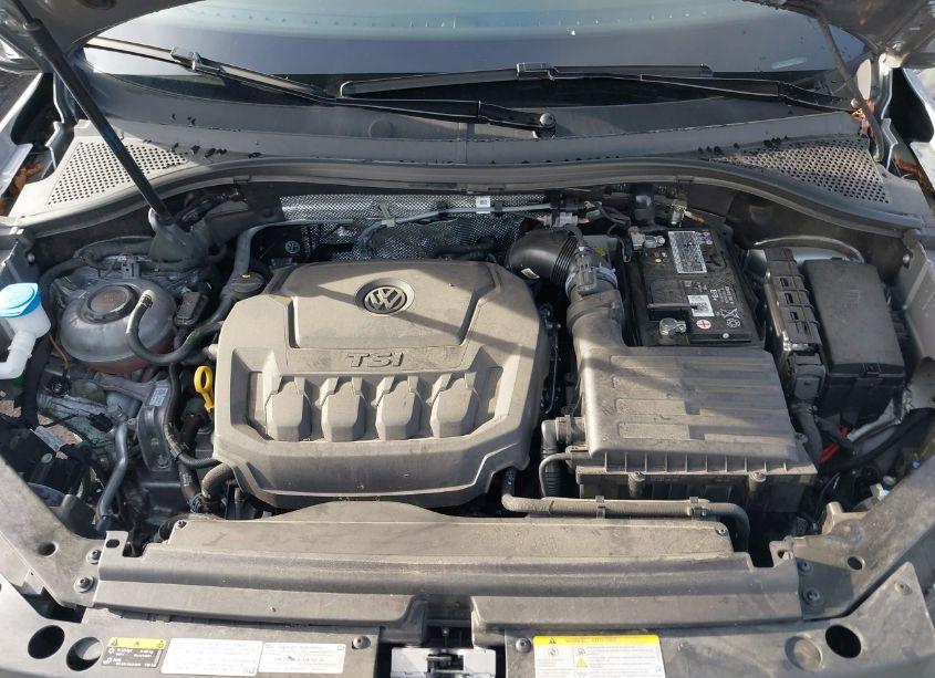 Photo 10 of 2021 Volkswagen Tiguan 2.0T SE/2.0T SE R-LINE BLACK/2.0T SEL (VIN 3VV2B7AX3MM112271)