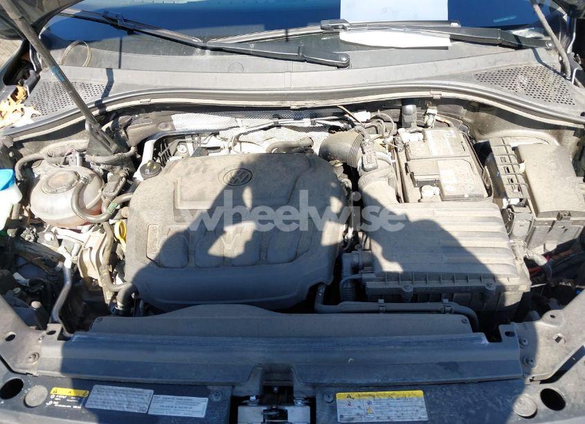Photo 10 of 2021 Volkswagen Tiguan (VIN 3VV2B7AX3MM116529)