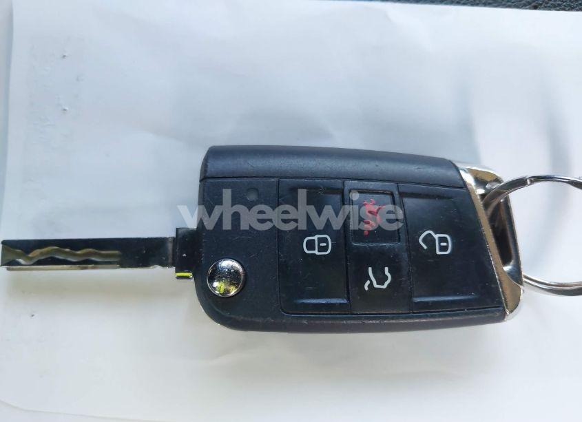 Photo 11 of 2021 Volkswagen Tiguan (VIN 3VV2B7AX3MM116529)