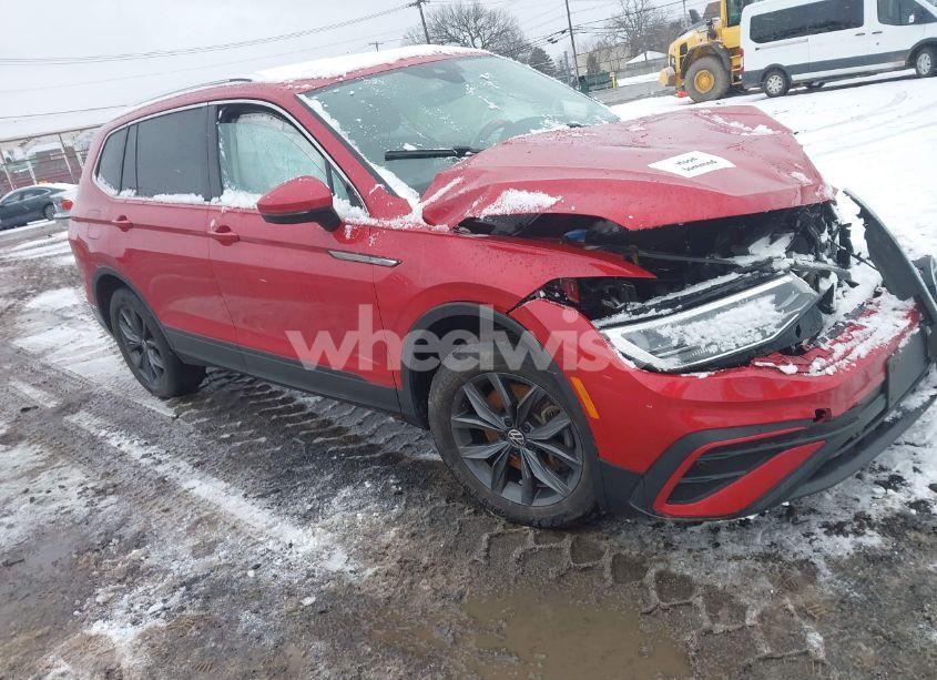 2022 Volkswagen Tiguan 2.0T SE (VIN 3VV2B7AX3NM130870) main photo