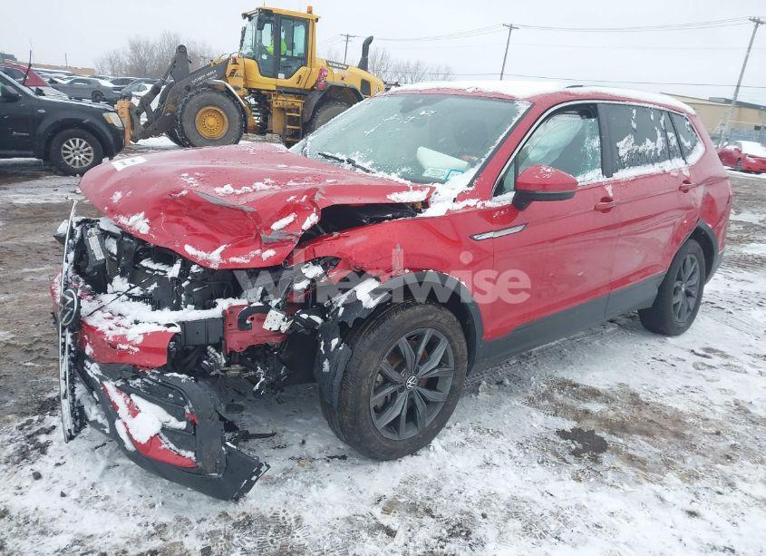Photo 2 of 2022 Volkswagen Tiguan 2.0T SE (VIN 3VV2B7AX3NM130870)