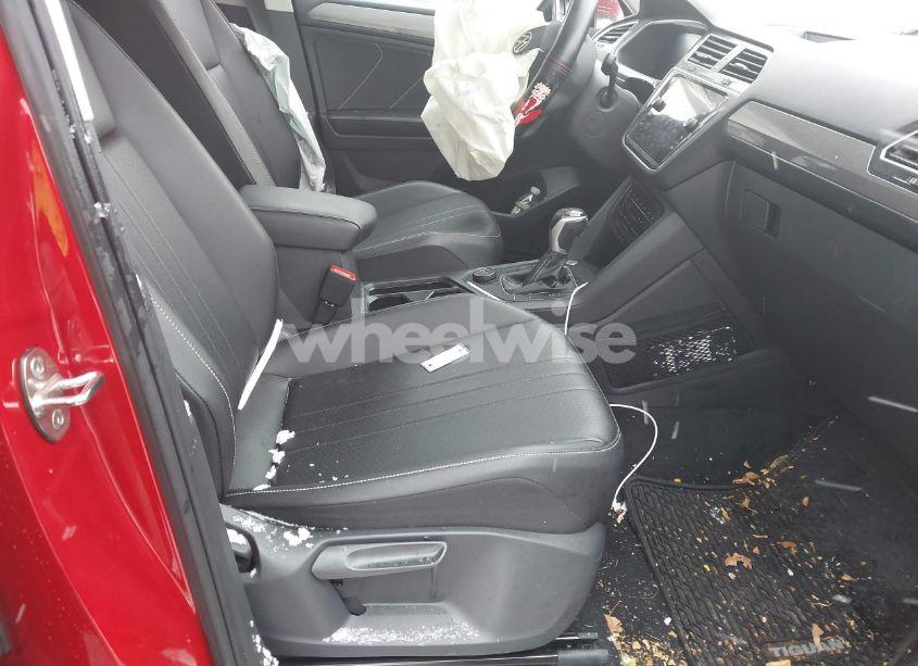 Photo 5 of 2022 Volkswagen Tiguan 2.0T SE (VIN 3VV2B7AX3NM130870)