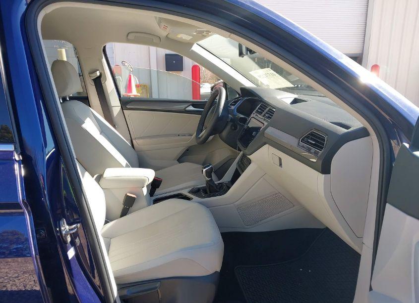 Photo 5 of 2022 Volkswagen Tiguan 2.0T SE (VIN 3VV2B7AX3NM162296)