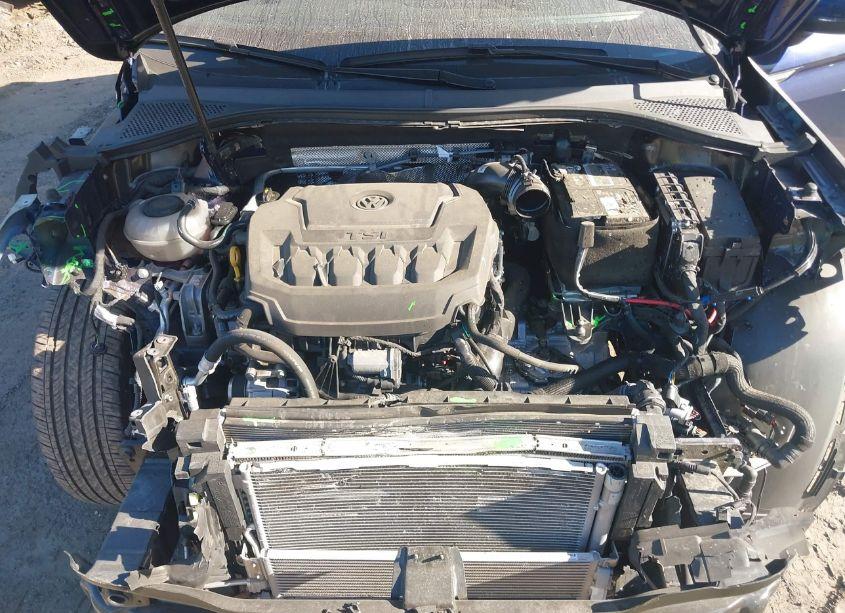 Photo 10 of 2022 Volkswagen Tiguan 2.0T SE (VIN 3VV2B7AX3NM167367)