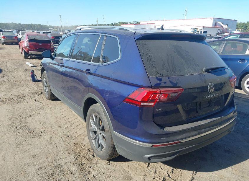 Photo 3 of 2022 Volkswagen Tiguan 2.0T SE (VIN 3VV2B7AX3NM167367)