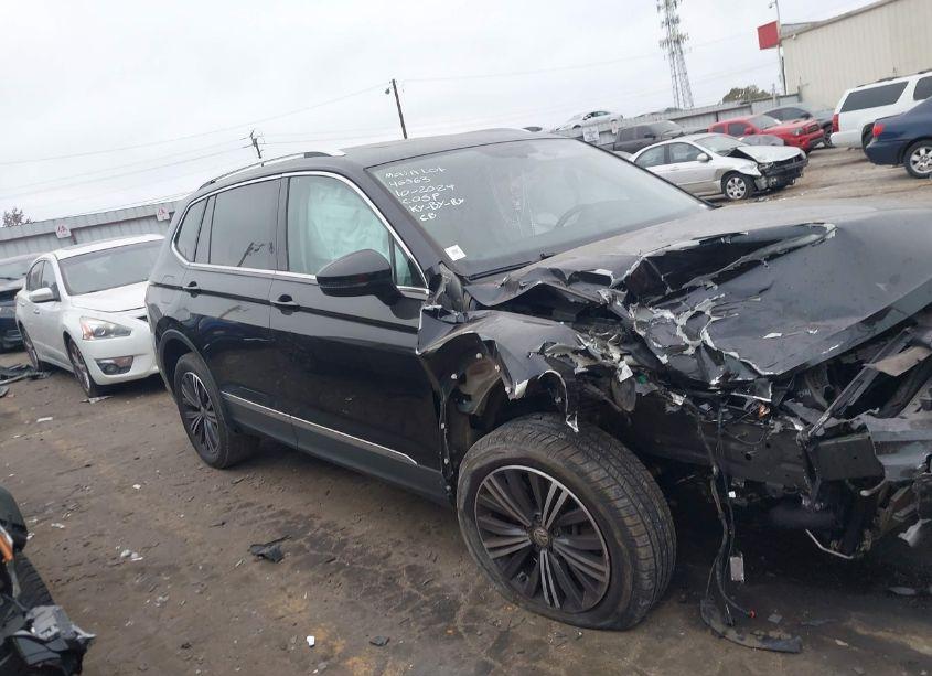 Photo 13 of 2018 Volkswagen Tiguan 2.0T SE/2.0T SEL (VIN 3VV2B7AX4JM006424)