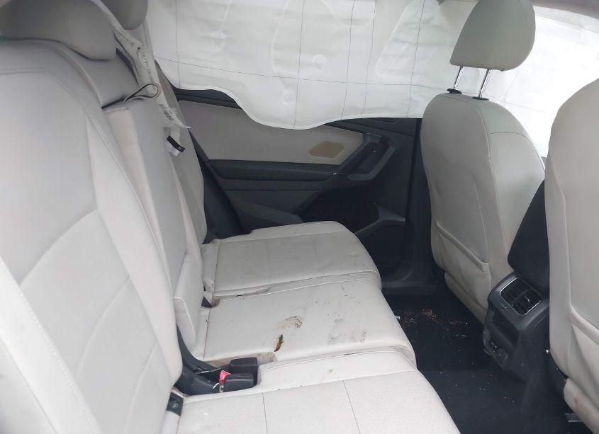 Photo 8 of 2018 Volkswagen Tiguan 2.0T SE/2.0T SEL (VIN 3VV2B7AX4JM006424)