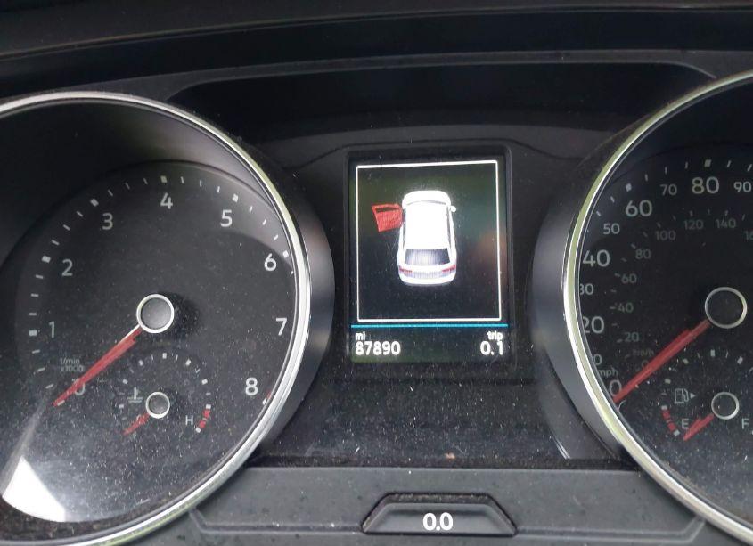 Photo 16 of 2018 Volkswagen Tiguan 2.0T SE/2.0T SEL (VIN 3VV2B7AX4JM079874)