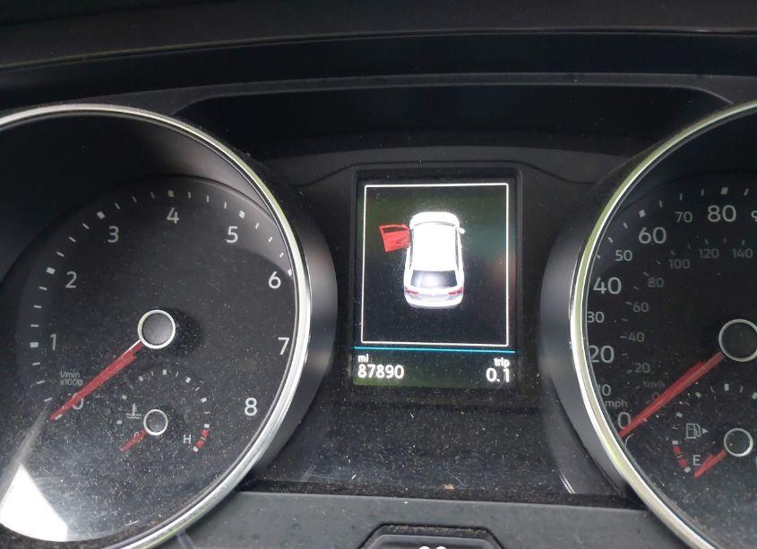 Photo 7 of 2018 Volkswagen Tiguan 2.0T SE/2.0T SEL (VIN 3VV2B7AX4JM079874)