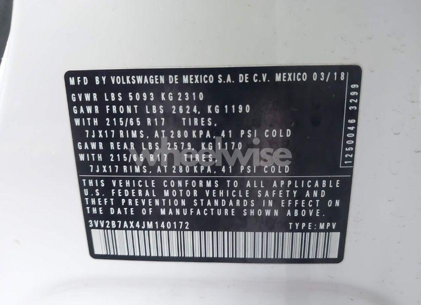 Photo 9 of 2018 Volkswagen Tiguan 2.0T SE/2.0T SEL (VIN 3VV2B7AX4JM140172)